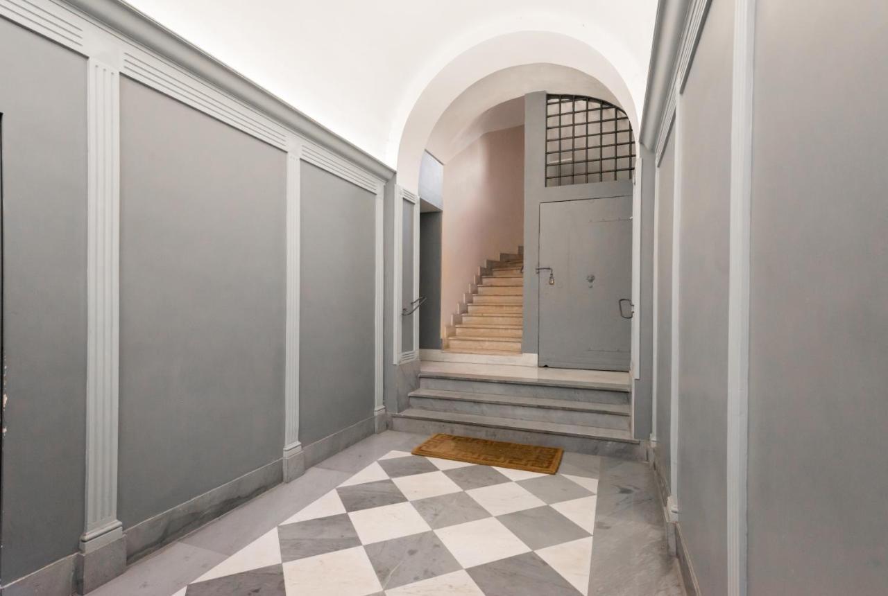Appartamento Via Del Teatro Pace Rom Exteriör bild